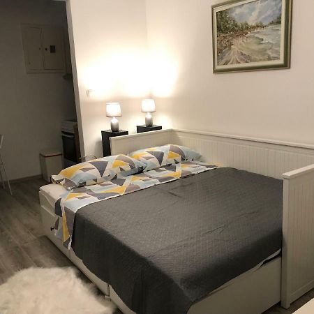Apartman Lara Lägenhet Rijeka Exteriör bild