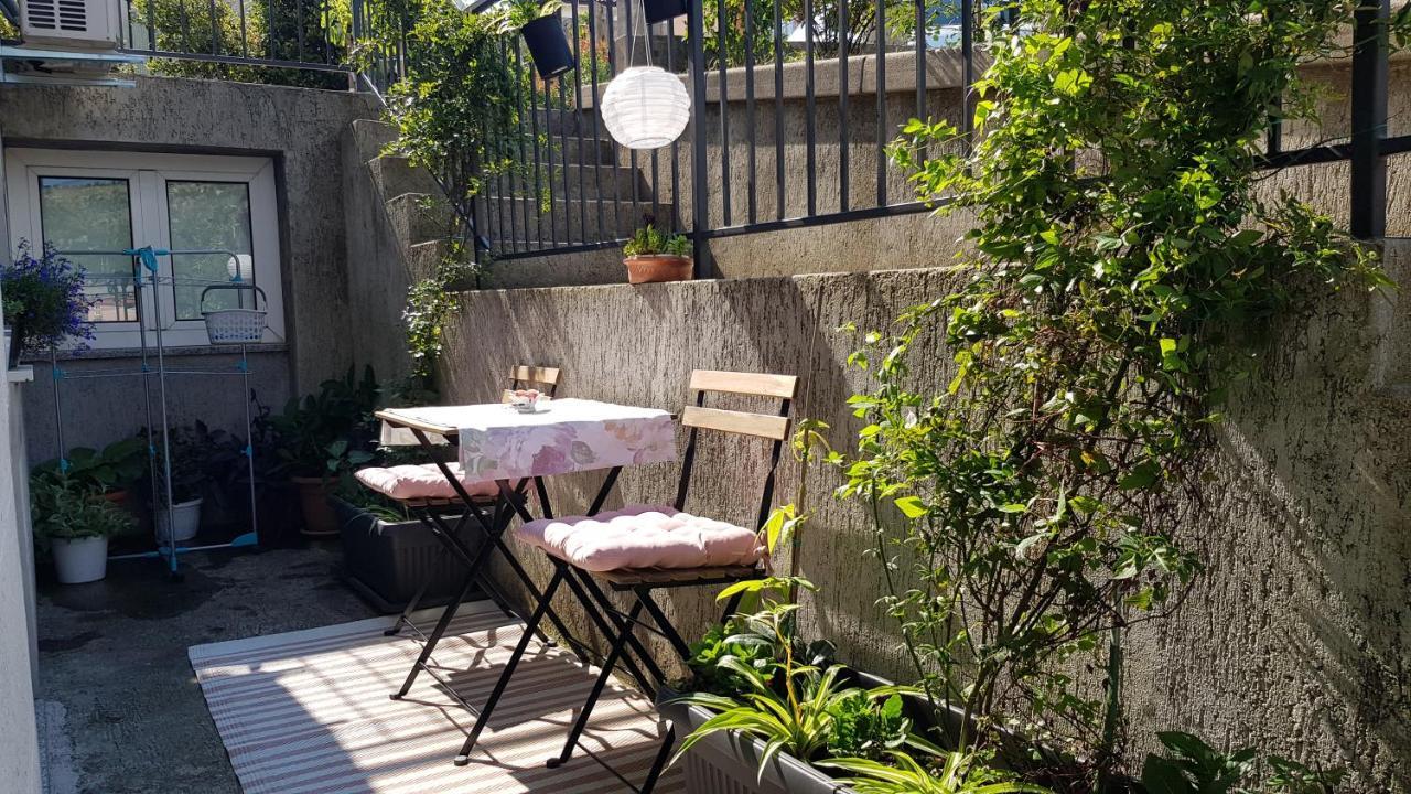 Apartman Lara Lägenhet Rijeka Exteriör bild